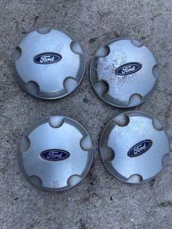 Ford explorer 02-03 center rim caps