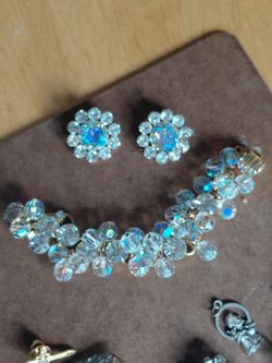 Vintage costume jewelry two pieces