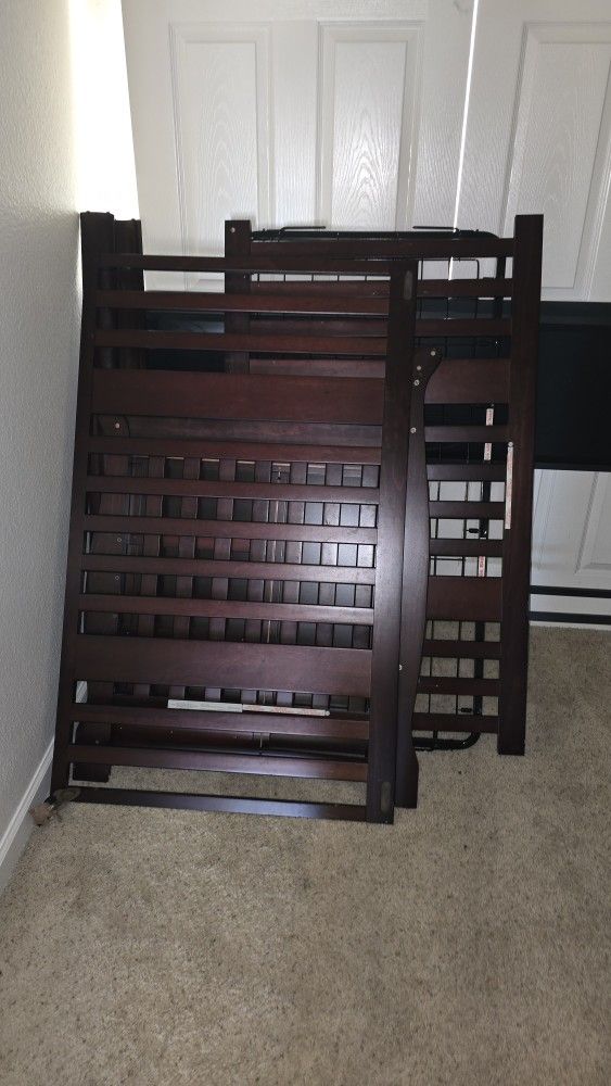 Storkcraft Portofino 5-in-1 Convertible Crib And Baby Bouncer