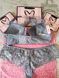Victoria's Secret underwear set 34C for Sale in Los Angeles, CA