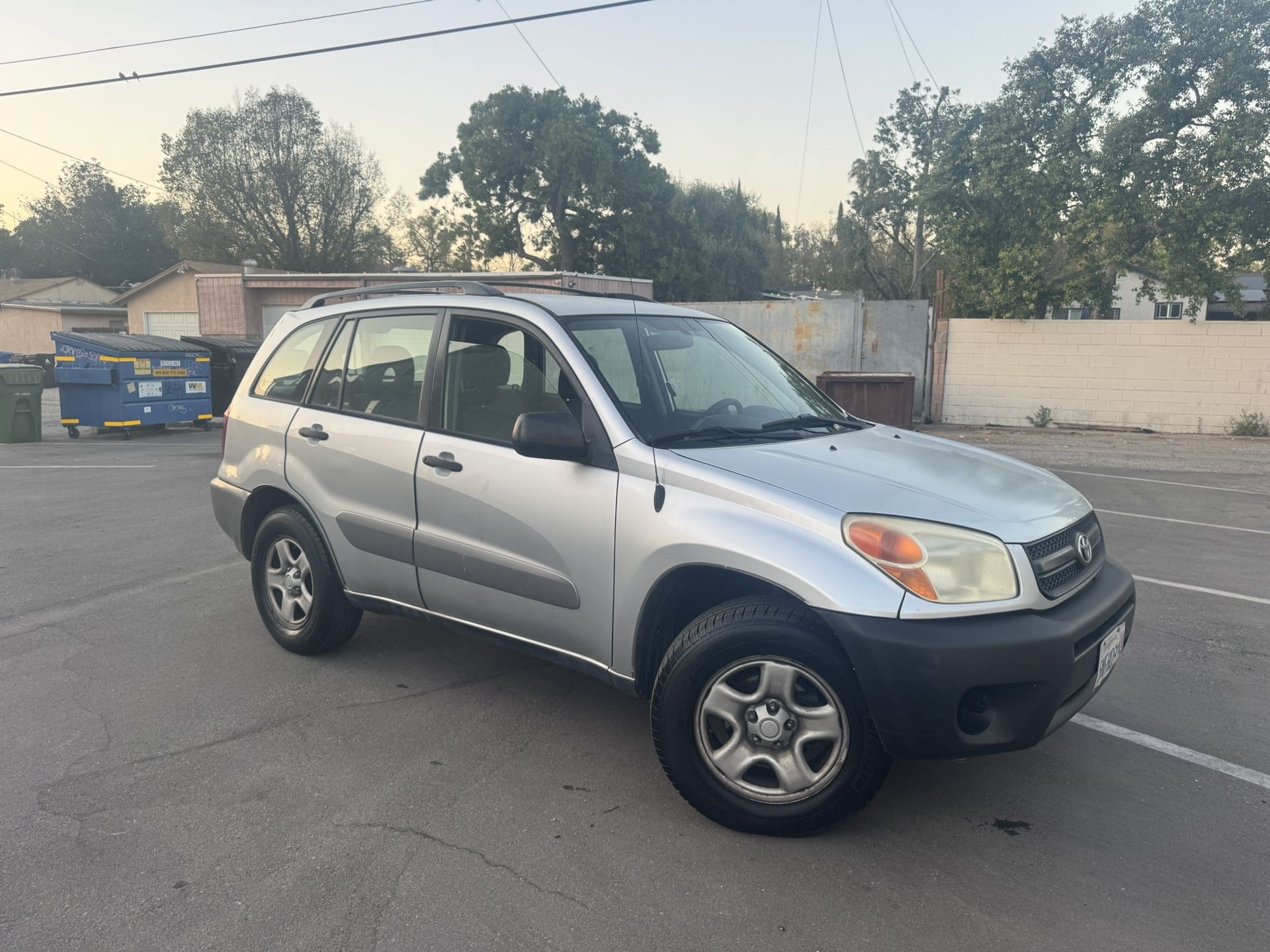 2005 Toyota Rav4 for Sale in Los Angeles, CA - OfferUp