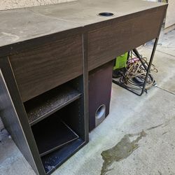 Free Computer Table for Dorm