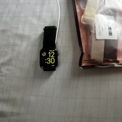 Apple Watch Series 4 Unlocked 