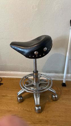 Larin Pneumatic Biker Stool/ Saddle Stool