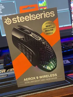 SteelSeries Aerox 9 Wireless gaming mouse