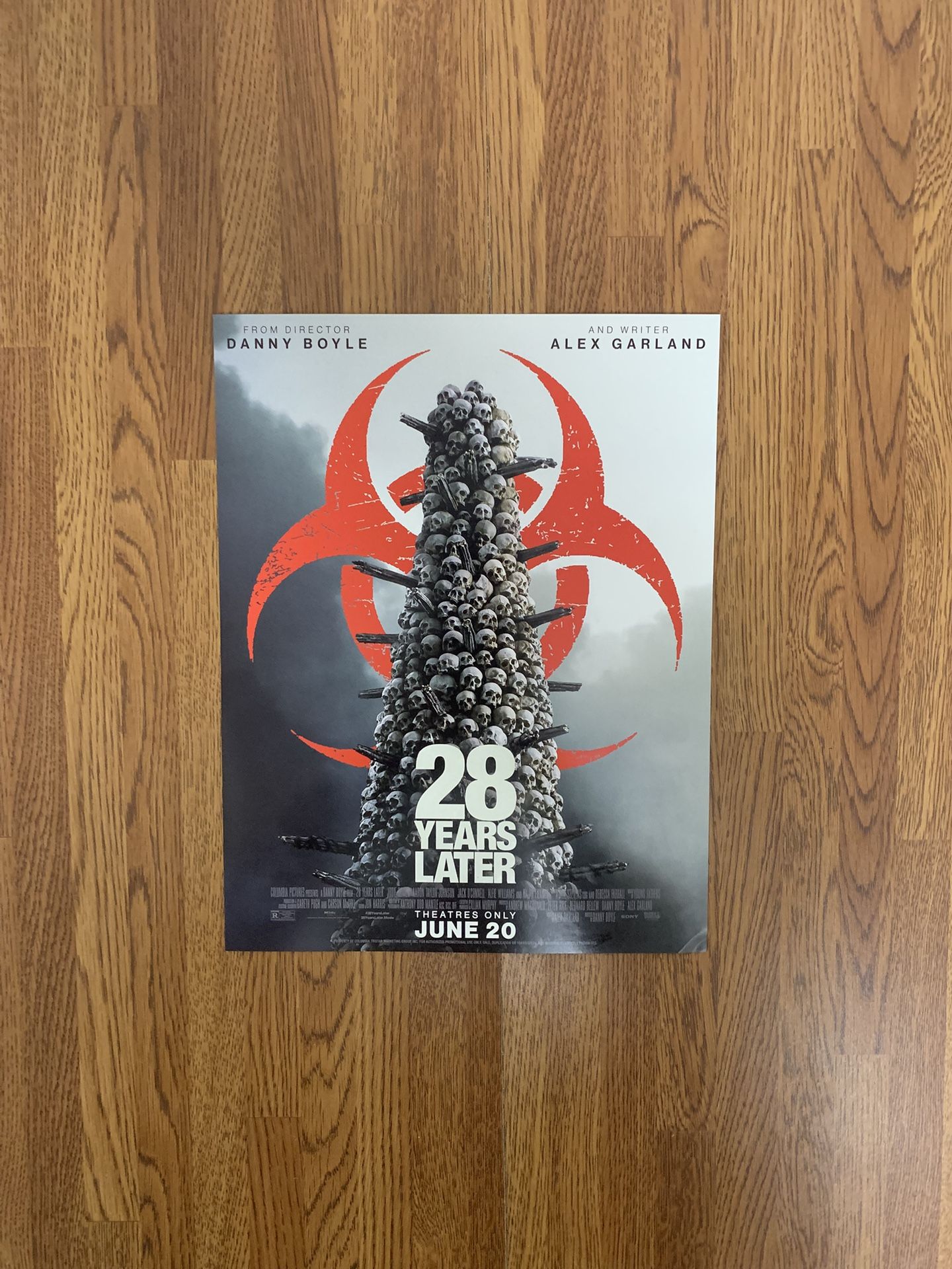 28 Years Later (Regal Exclusive) [Blacklight Reveal] Survival Map/Mini Poster 