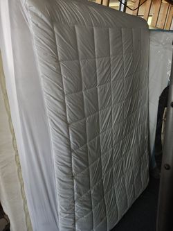 free queen size mattress and box spring