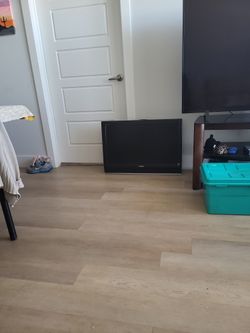 Sony TV 32 Inches Model