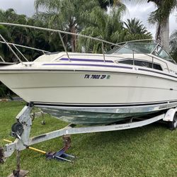 1985 Sea Ray 27’ Boat Title & Registration. Motor 5.7 Mer  Cruiser V8 Spinning New Starter. 