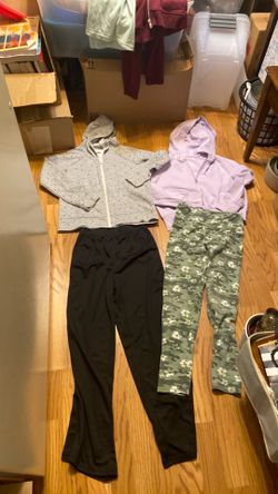 Girl clothes, size 10-12, 4 pcs