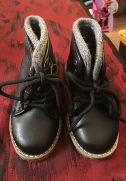 Kids boots