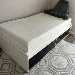 Memory Mattress & Draw Base