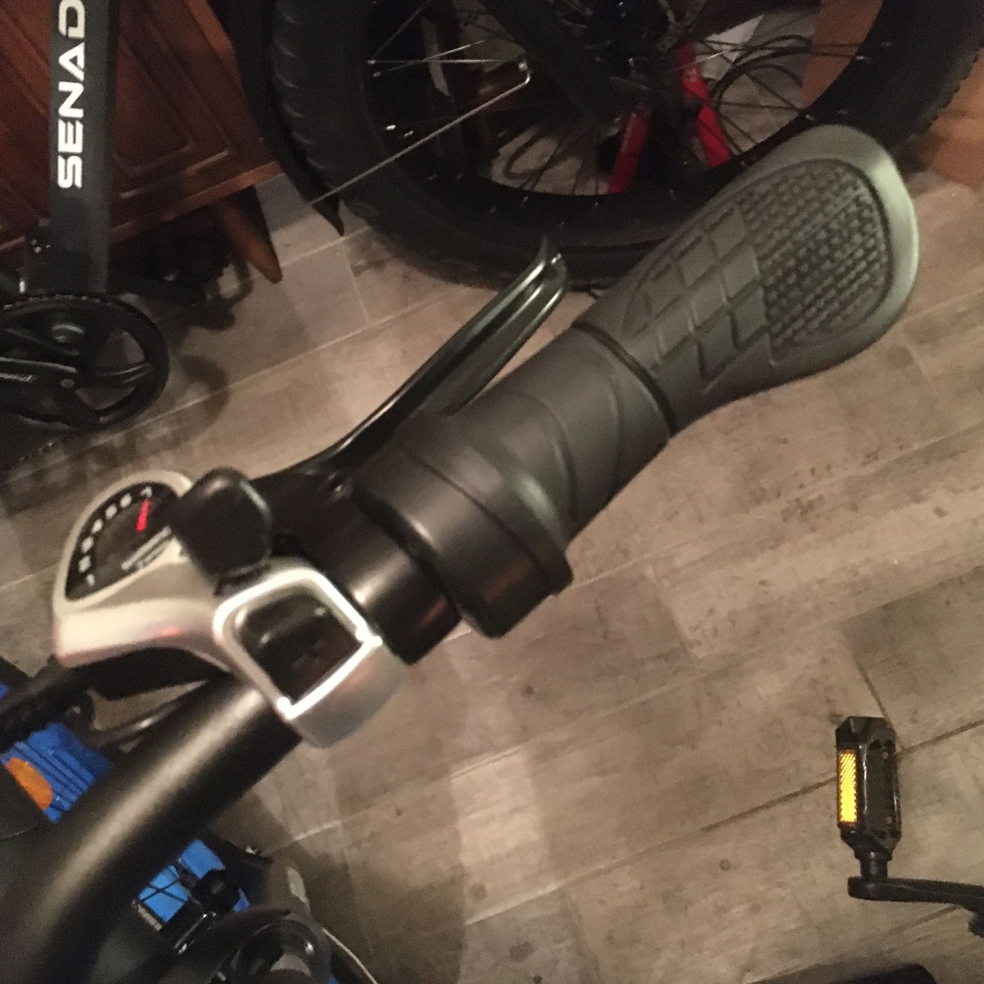 Sale! Senada Archon Pro W/1000 Watt Mtr 17.5 Amp Hr & 65 Max Range 30