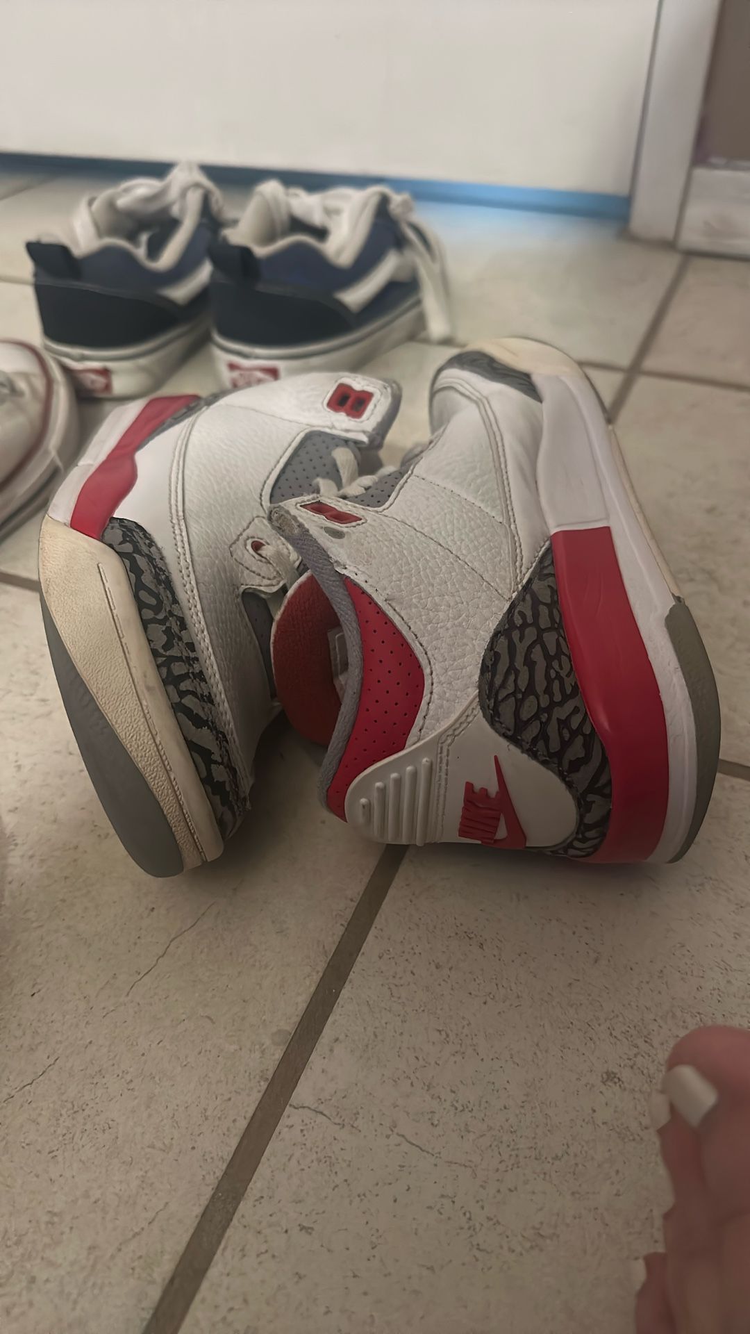 Size 2 Jordan’s $15