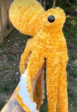 Crochet octopus
