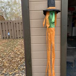 Halloween Hanging Witch 