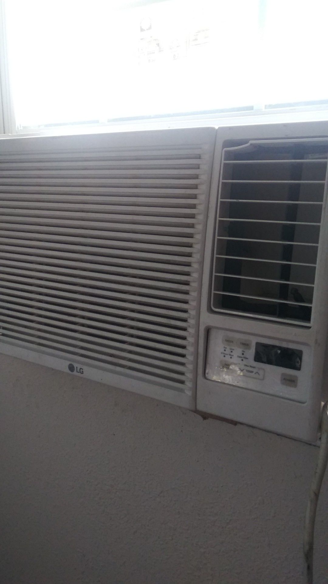 Lg 12000 btu air conditioner/heater combo