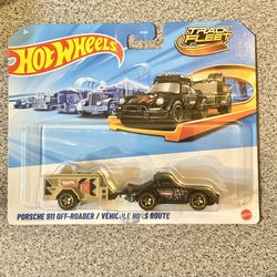 Hot Wheels Track Fleet, Porsche 911 Off-Roader 1:64 Scale Diecast Car