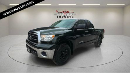 2013 Toyota Tundra 4WD Truck