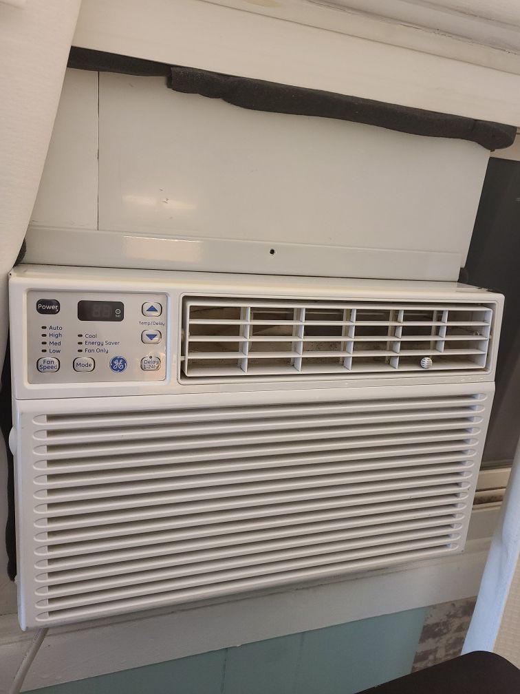 Air conditioner 8,000 btu