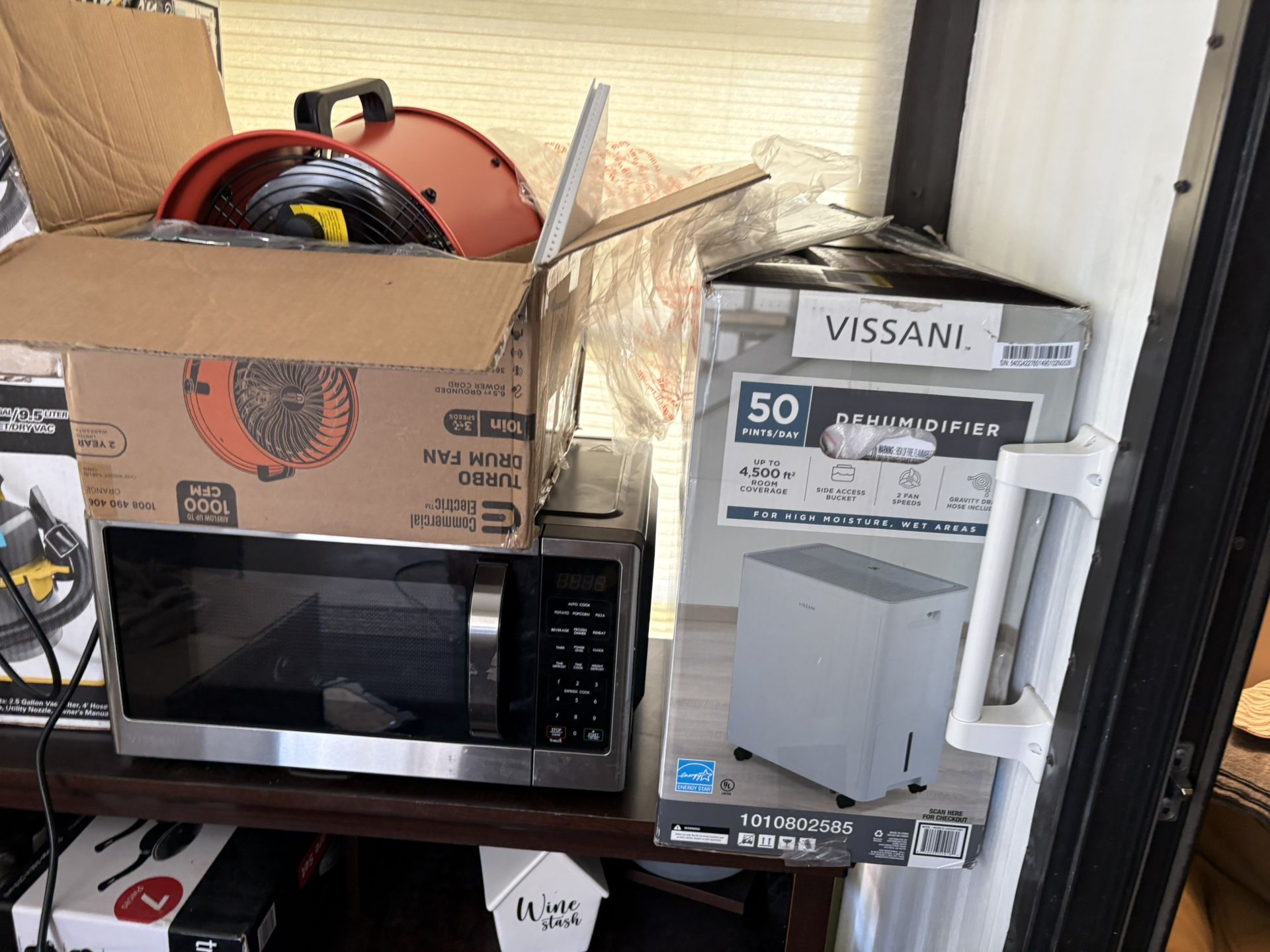 (2025) Vissani Dehumidifier/fan 50 Pt.