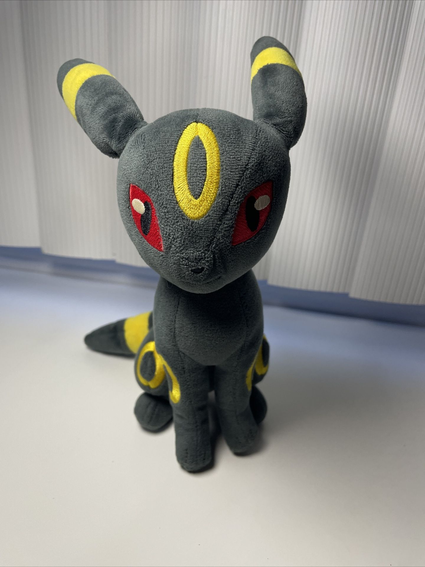 Pokemon Fit Umbreon Sitting Cuties Plush Pokemon Center Used US Seller