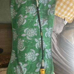 DEWALT DCE531B 20V MAX* Pencil Vibrator (Tool Only) no battery The DEWALT DCE531B 20V MAX* Pencil Vibrator, Bare tool is perfect for both industrial 