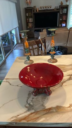 Decorative bowl with candle holders