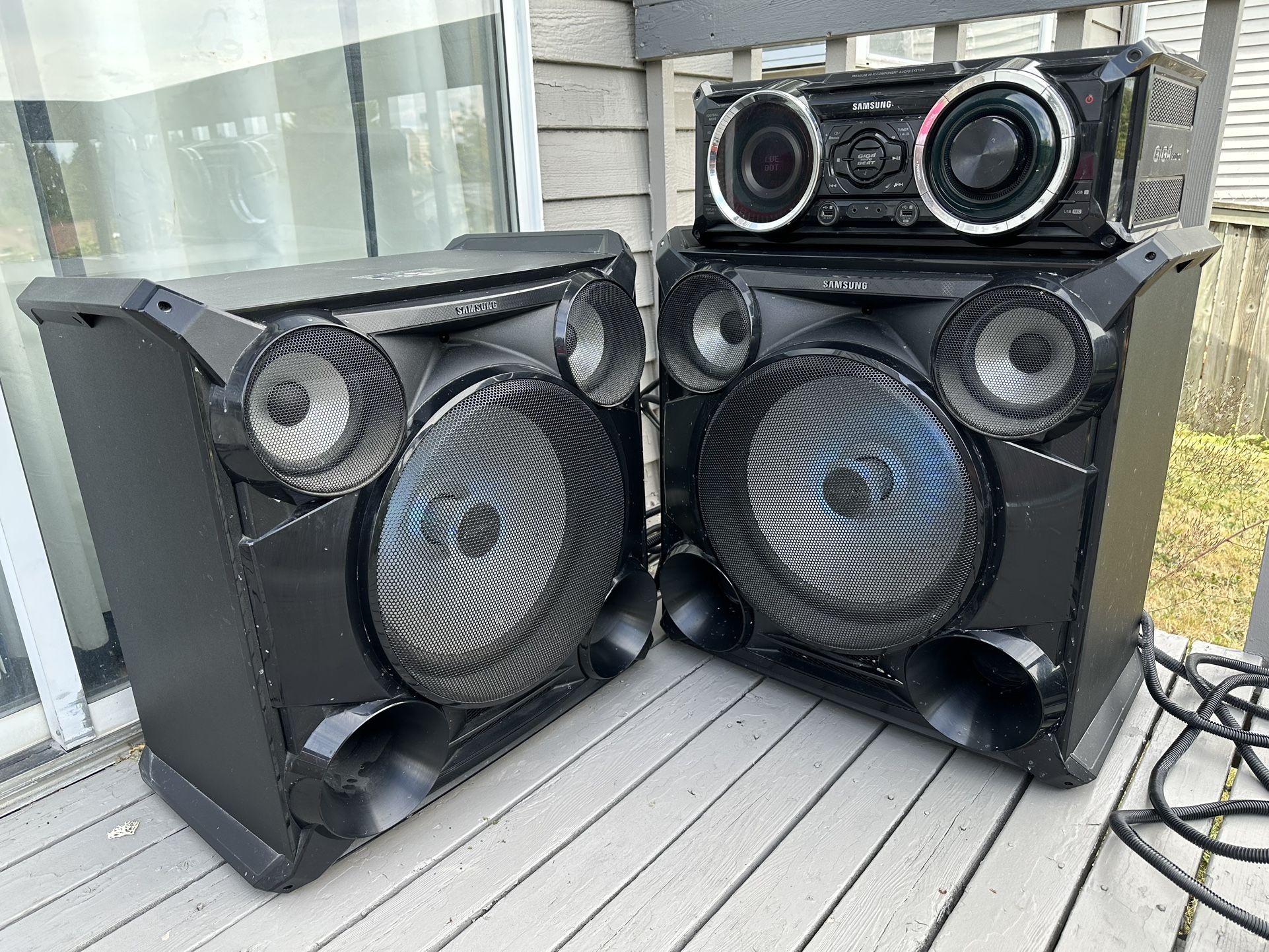 Samsung MX-HS8000 Giga Sound System