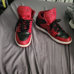 nike air jordan 1 reverse bred 