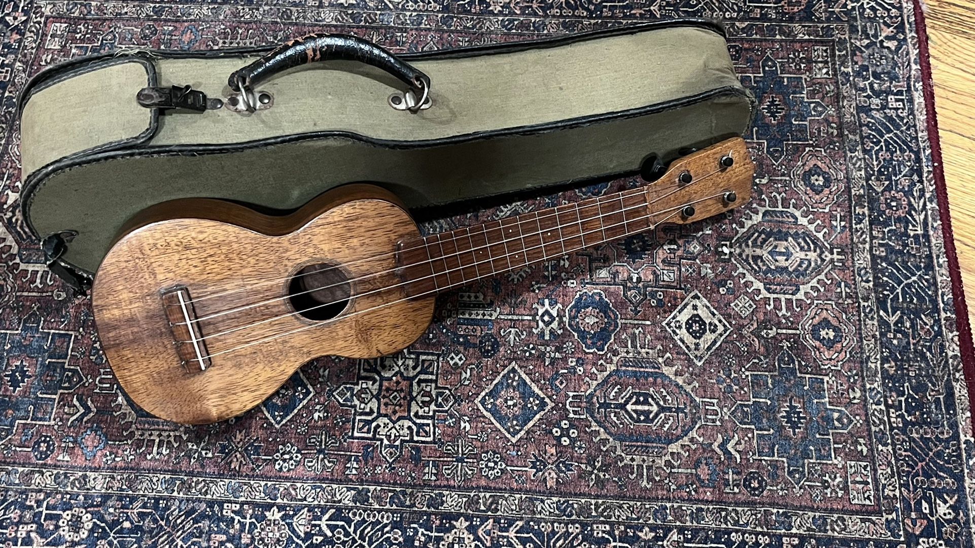 CF Martin UKE ukulele  , Model : Style 1k Ukulele , Early 1918 Koa Wood Body Neck 