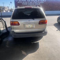 2000 Toyota Sienna