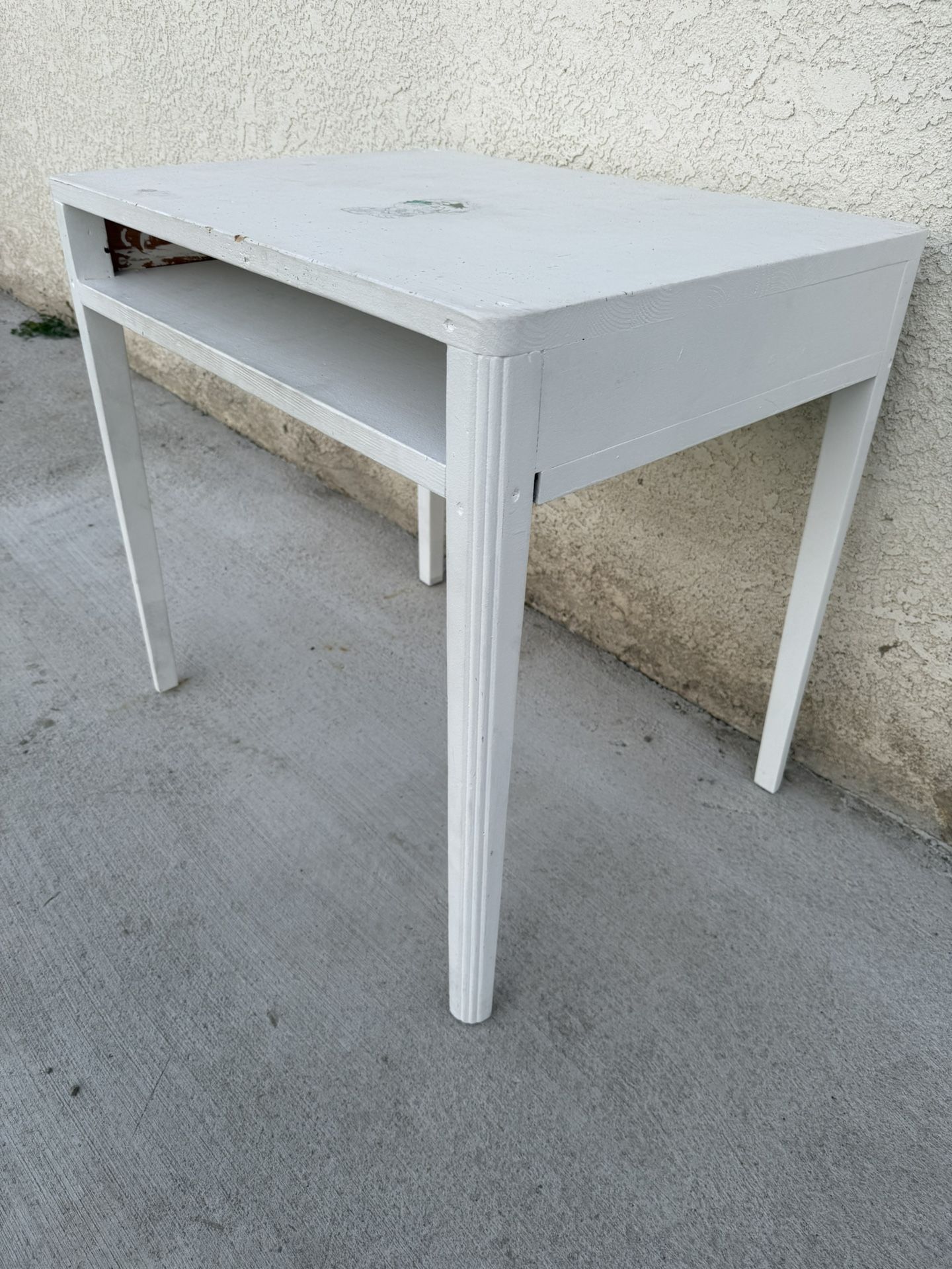 Wooden White Desk