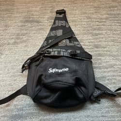 Supreme Sling Bag Bag (FW21)