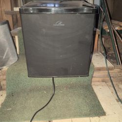 Mini Fridge 1