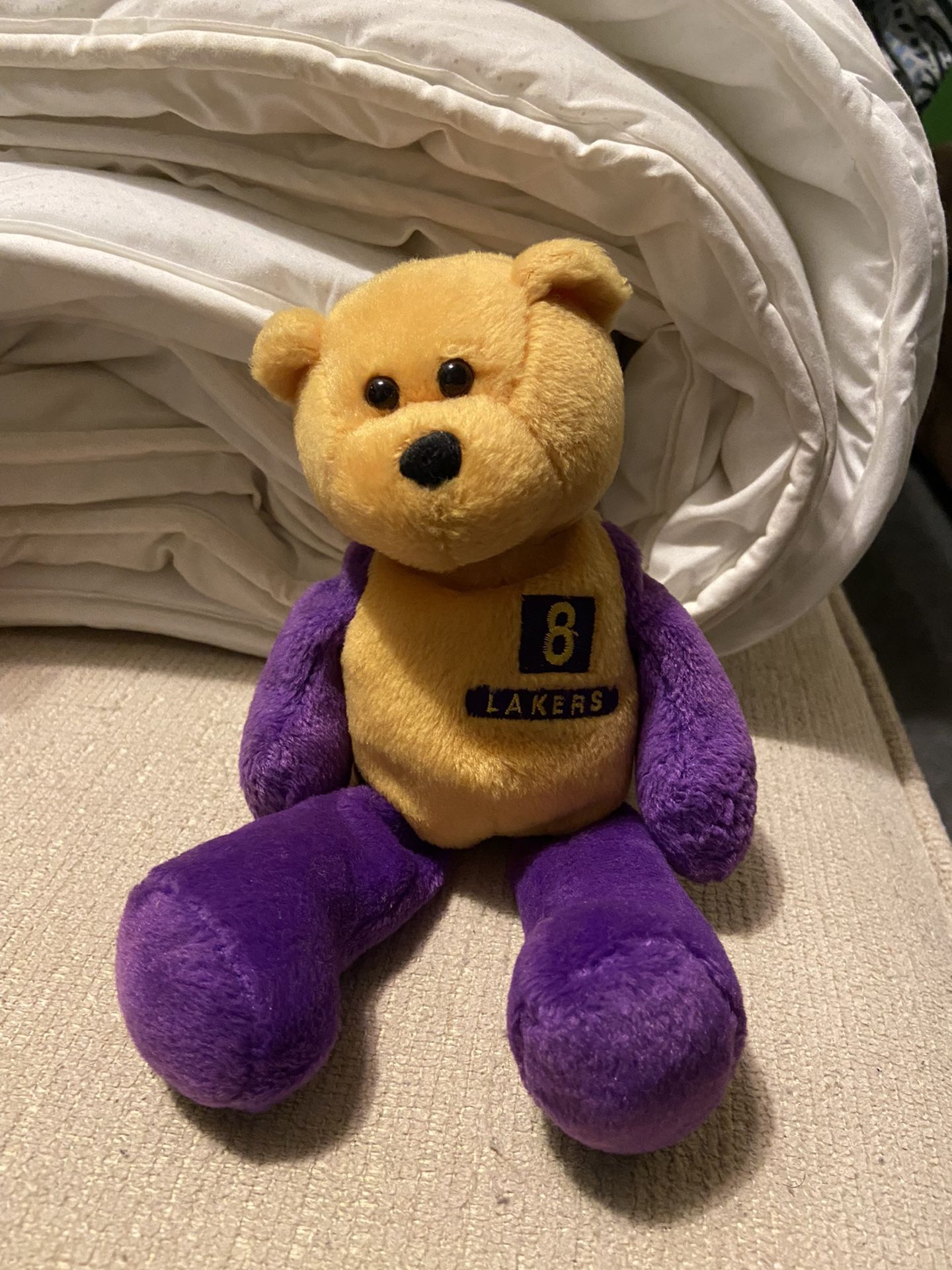 Kobe Bryant limited treasure beanie baby