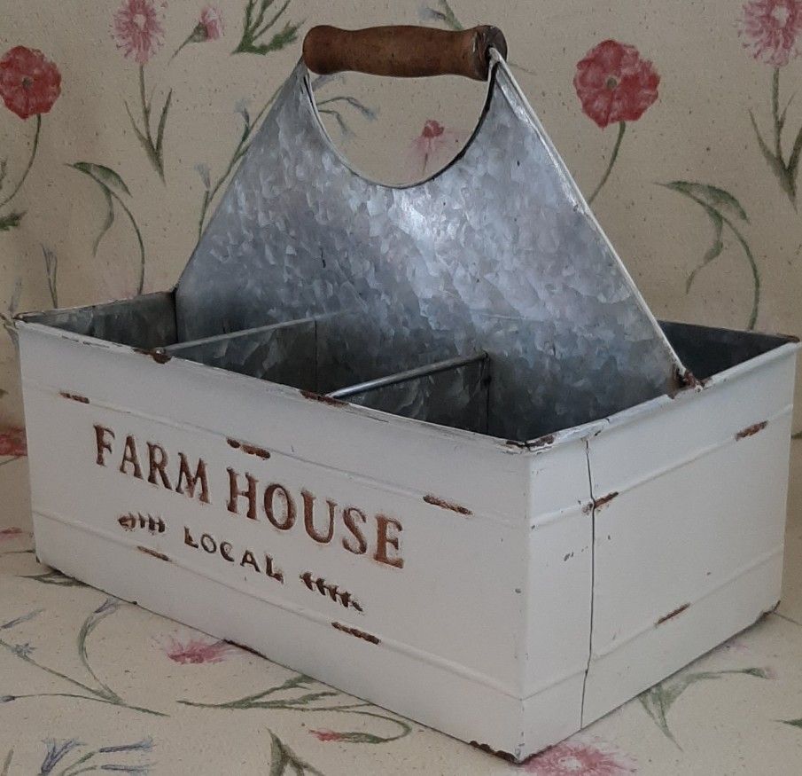 Farmhouse Caddy