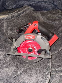 Milwaukee Circular Saw
