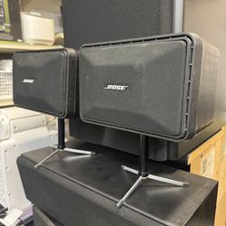 Pair BOSE 101MM Music Monitor Speakers Compact Sound with Speaker Stands Good Condition 