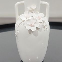 FLORAL VASE