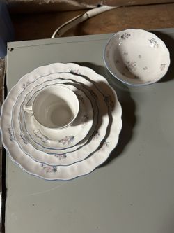 Royal Doulton Majestic Collection Lincoln Pattern
