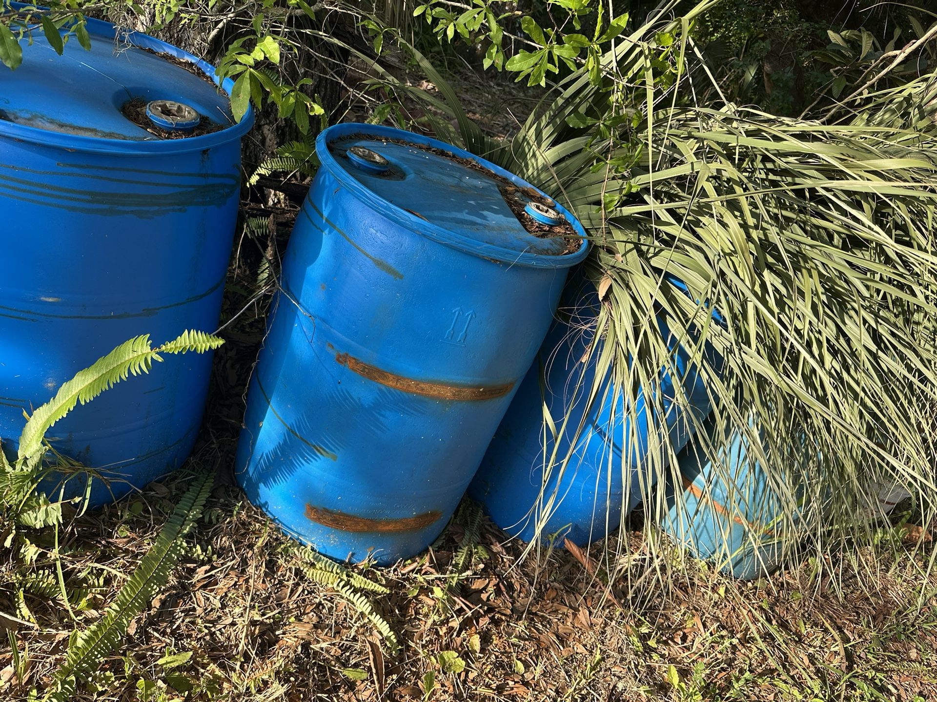 50 GL GALLON PLASTIC DRUMS BLUE CONTAINER ABOUT 15 LEFT $25 EACH