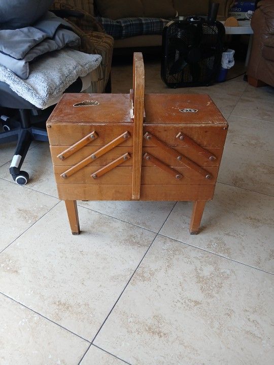 Vintage Wooden Sewing Machine Box