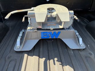 5th Wheel Hitch- B&W- for Ford F250