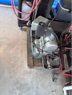 Valve grinding machine