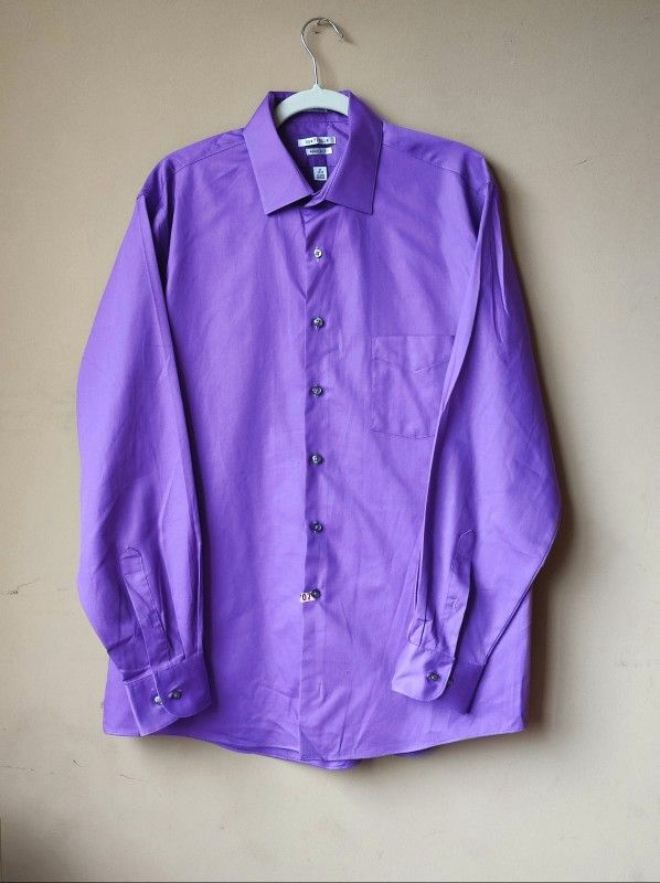 Van Heusen Wrinkle Free Purple Satin Dress Shirt Men’s 17 Long Sleeve Botton Down Top