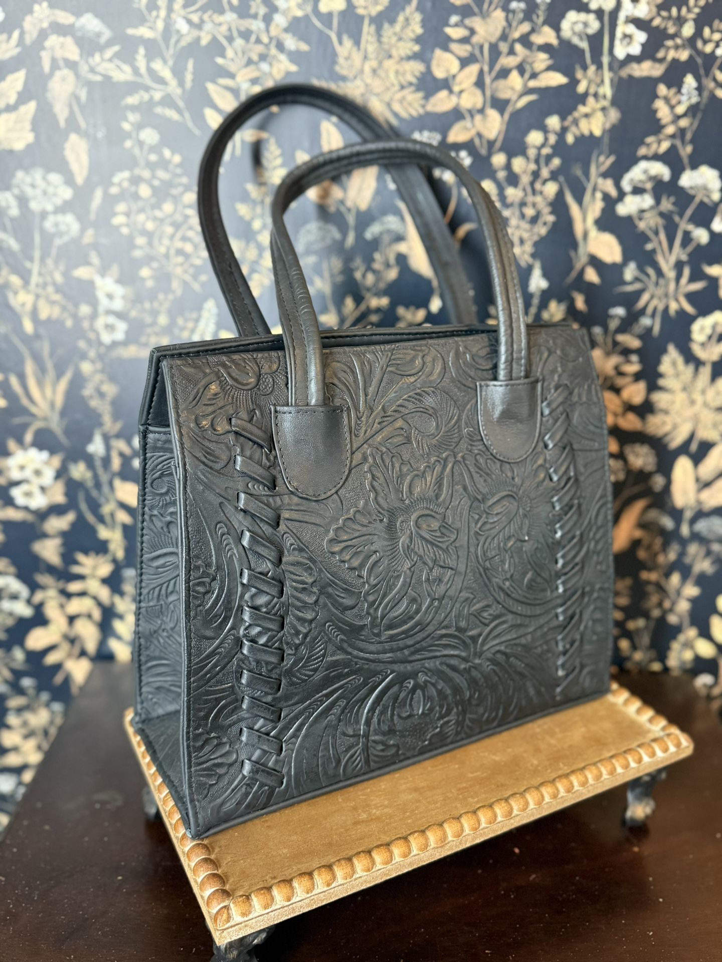 Mexican Crafts Leather Purse