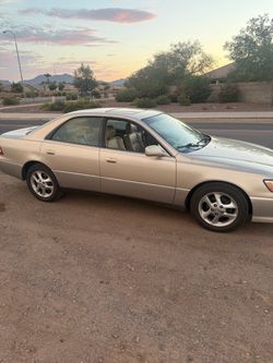 2000 Lexus ES 300