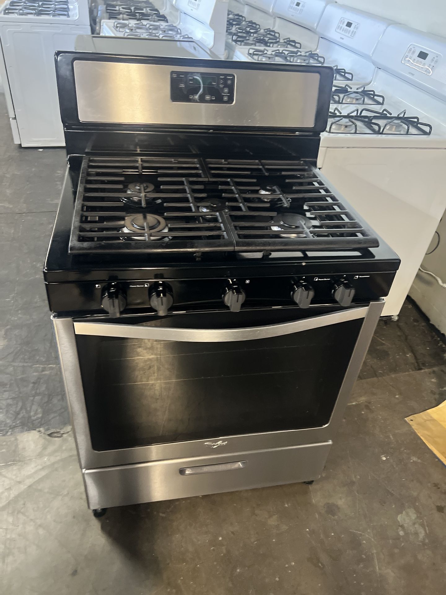 WHIRLPOOL 30”WIDE GAS RANGE STOVE STAINLESS STEEL