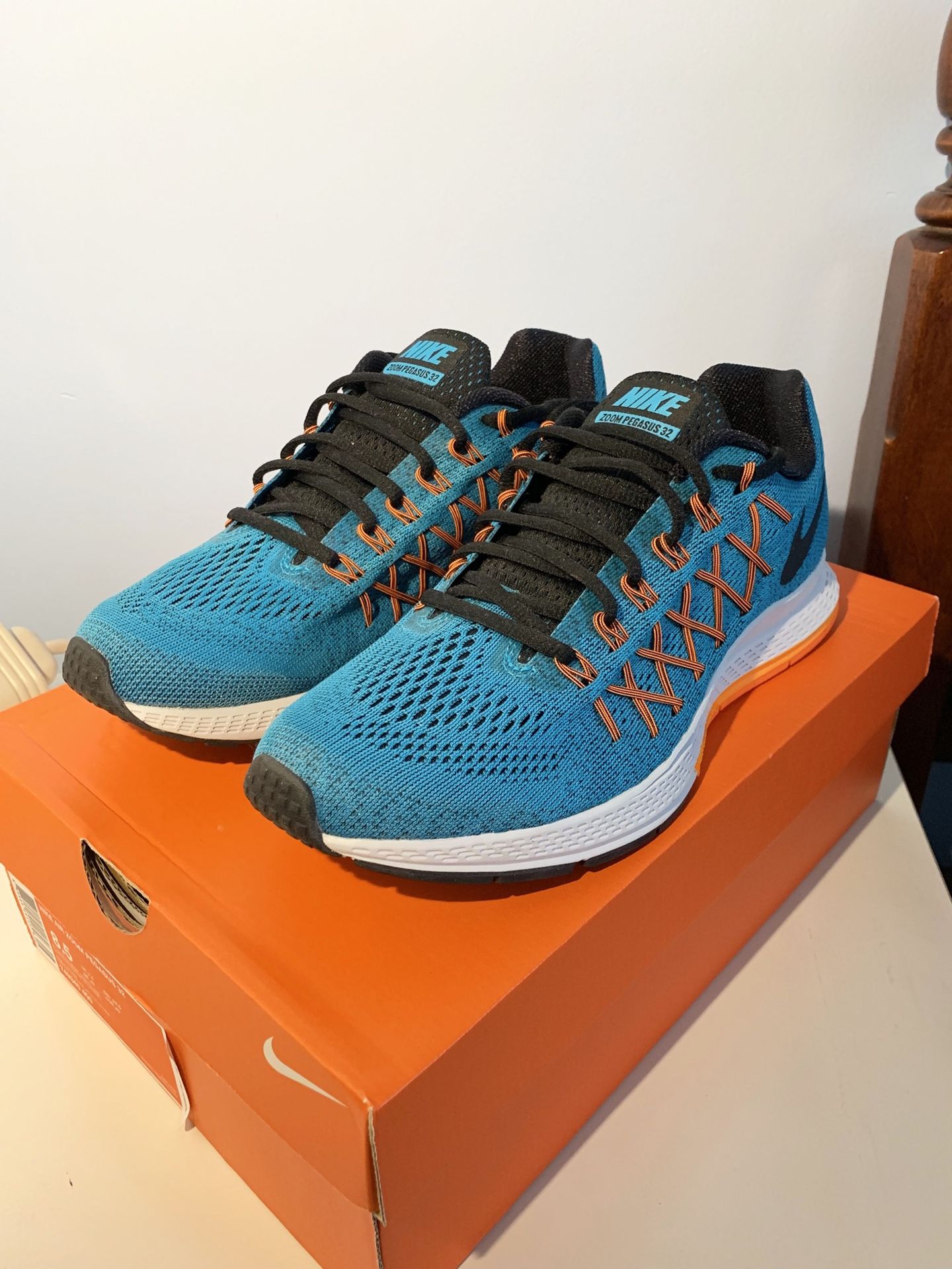 Nike Air Zoom Pegasus 32 Size 8.5